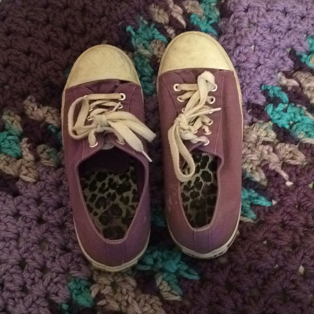 Purple off brand converse